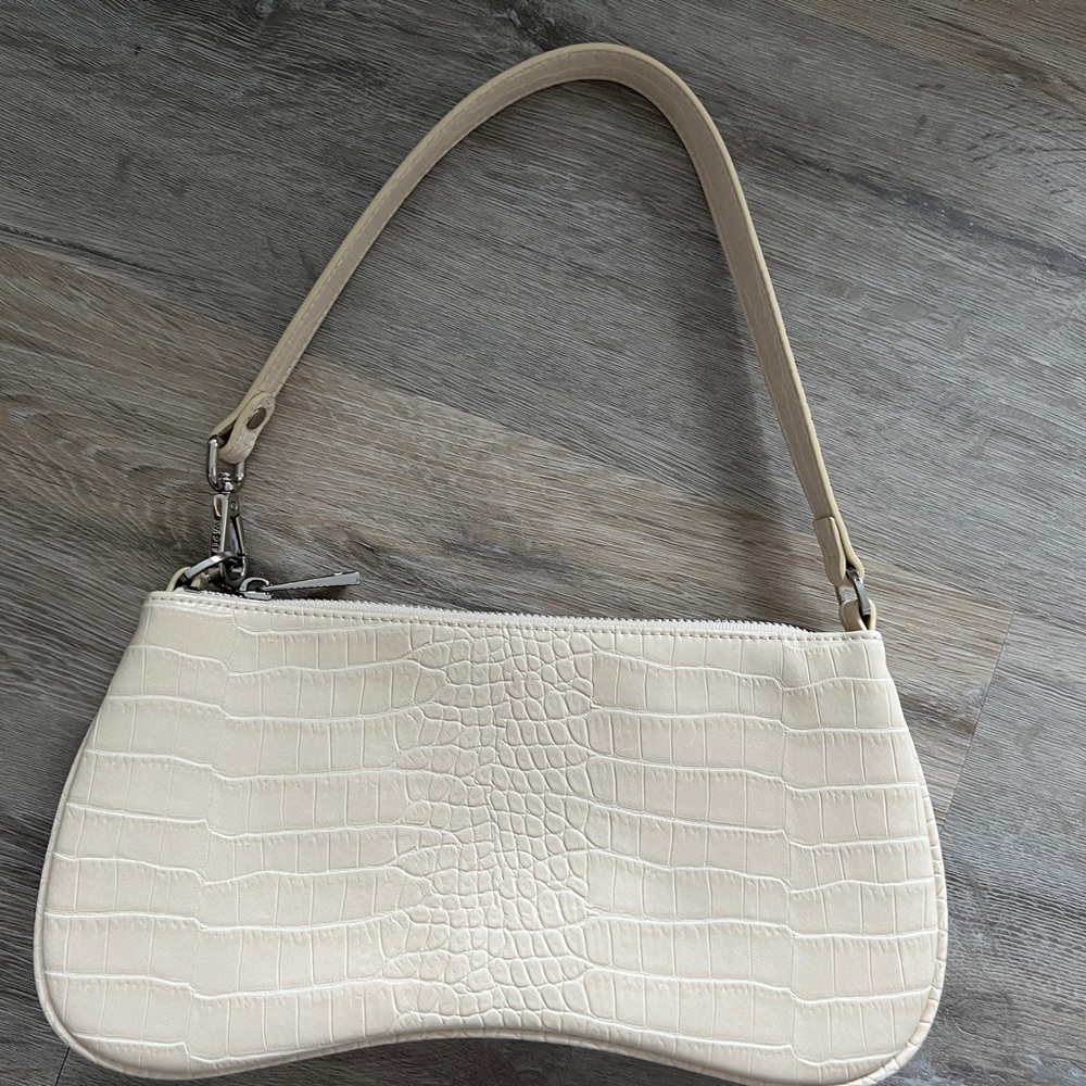 JW PEI Eva Shoulder Handbag Vegan Leather Tan Crocodile
EXCELLENT CONDITION